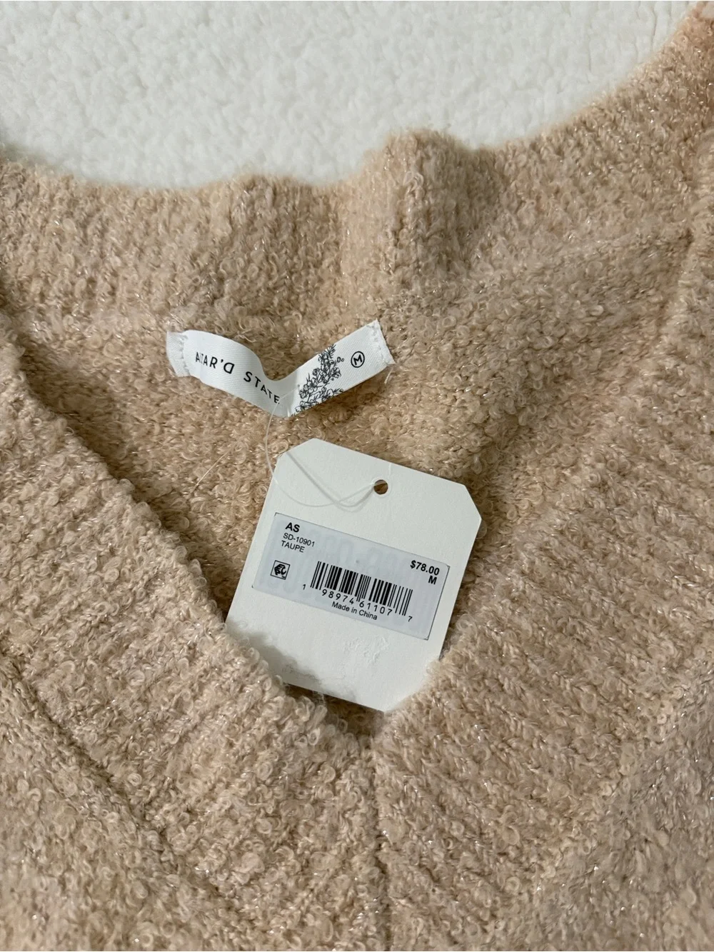 ALTAR’D STATE Cozy V-Neck Women's Sweater in Beige with sparkles in it SIZE MED